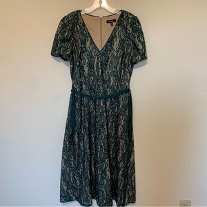 Kensie Green Lace Sequin V-neck Knee Length Dress Pockets Silky Belt Size 10